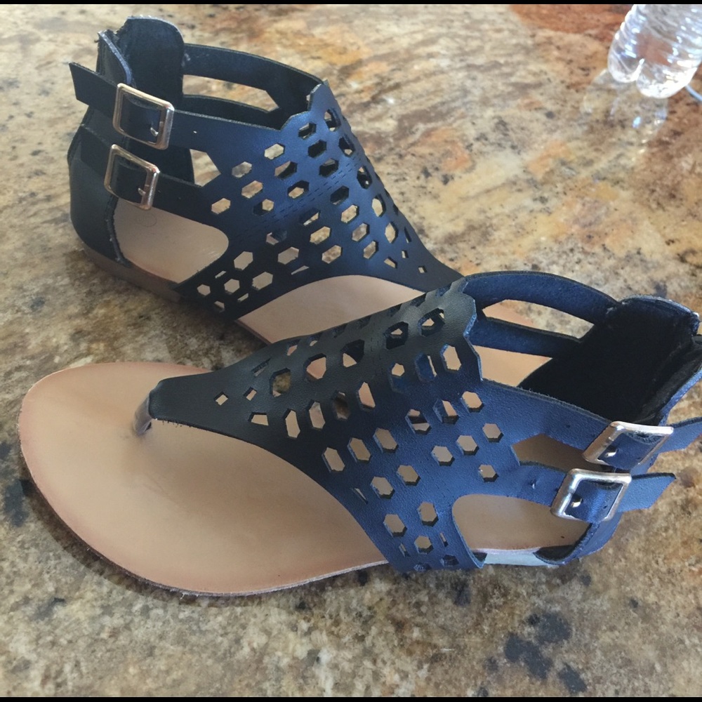 Cute Black Sandals 🖤