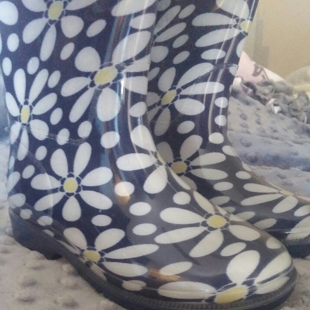 Rain boots