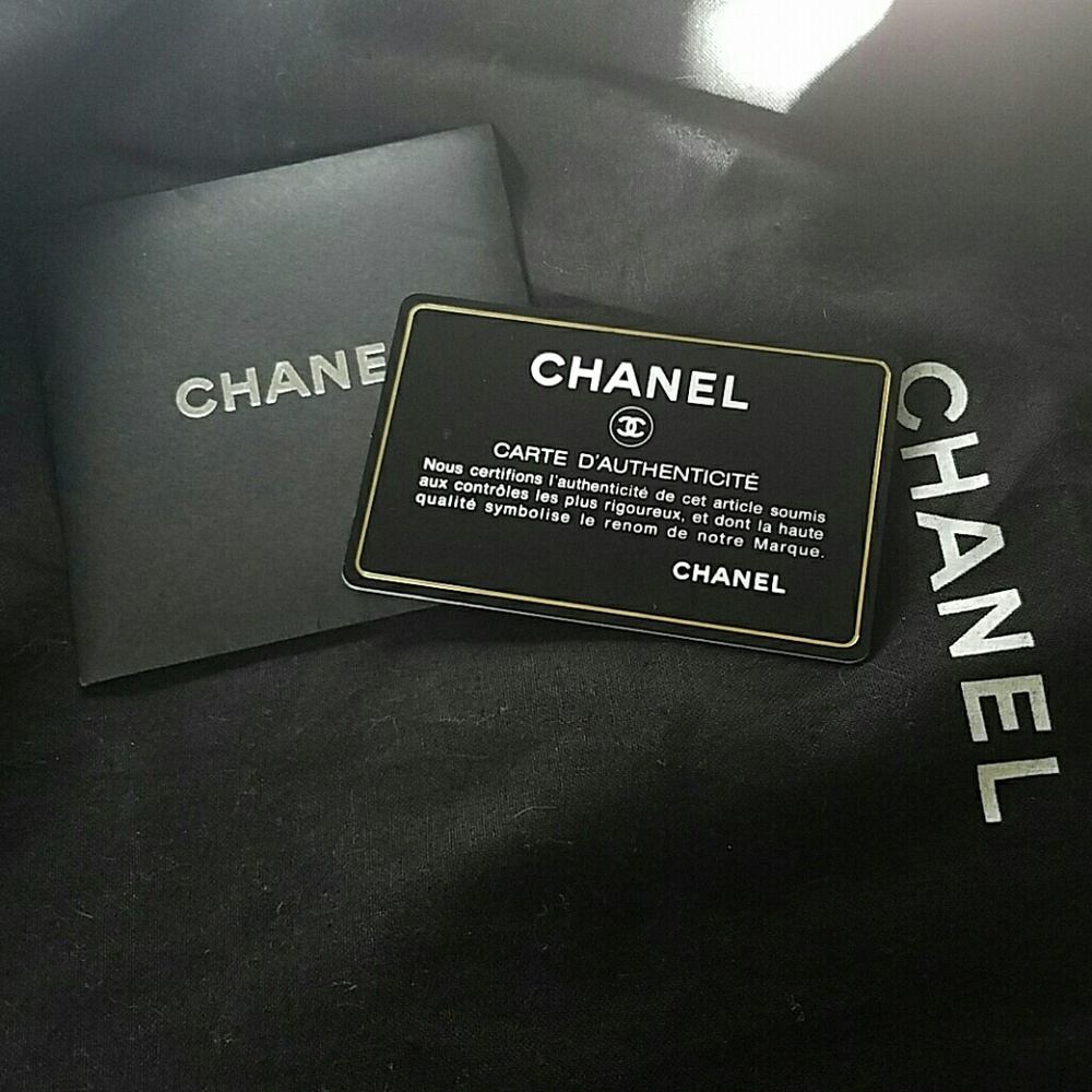 Authentic Chanel Black Purse with dustbag - Picture 5 of 8