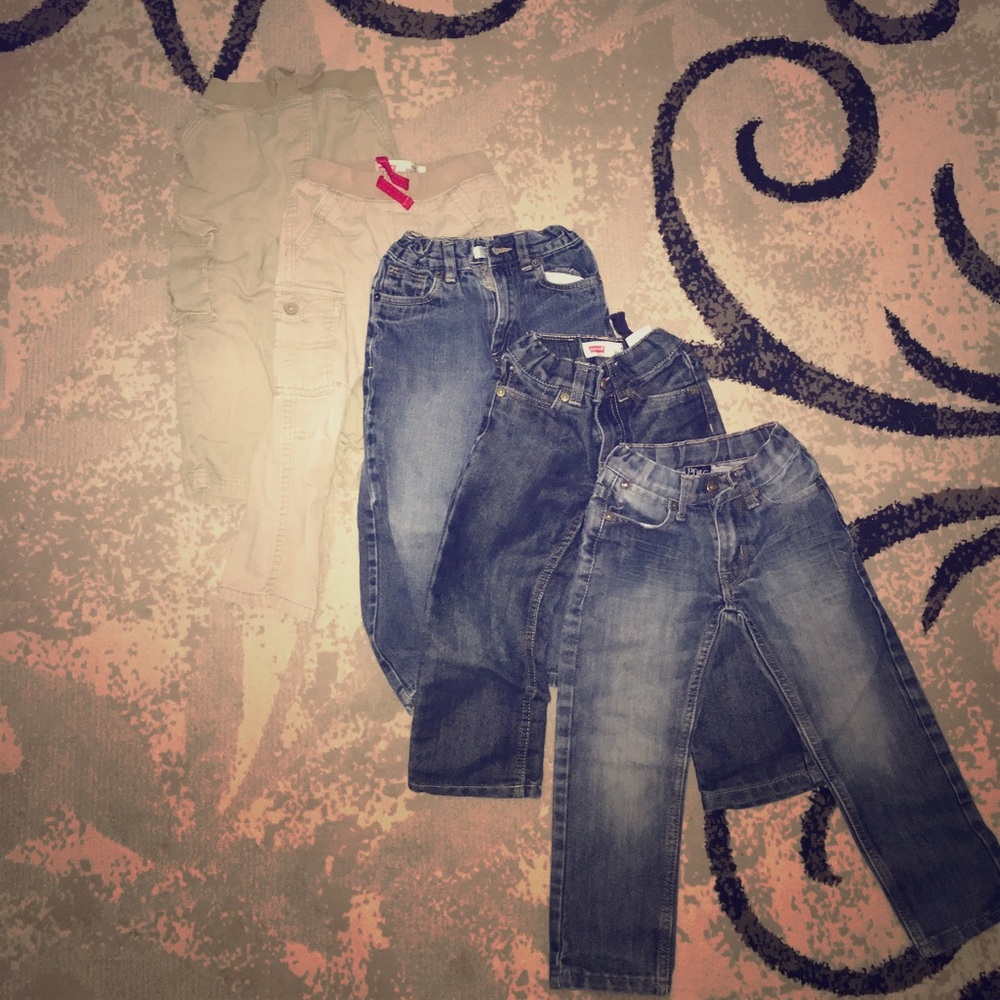 3T boys pant lot (2 khaki 3 jean) various places