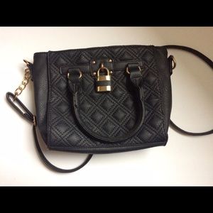 BLACK FAUX LEATHER PURSE