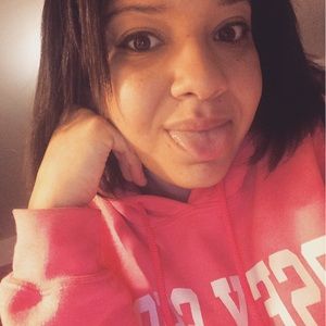 Meet your Posher, Amelia