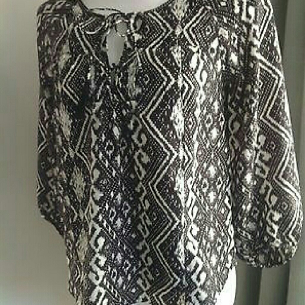 Black and ivory peasant top