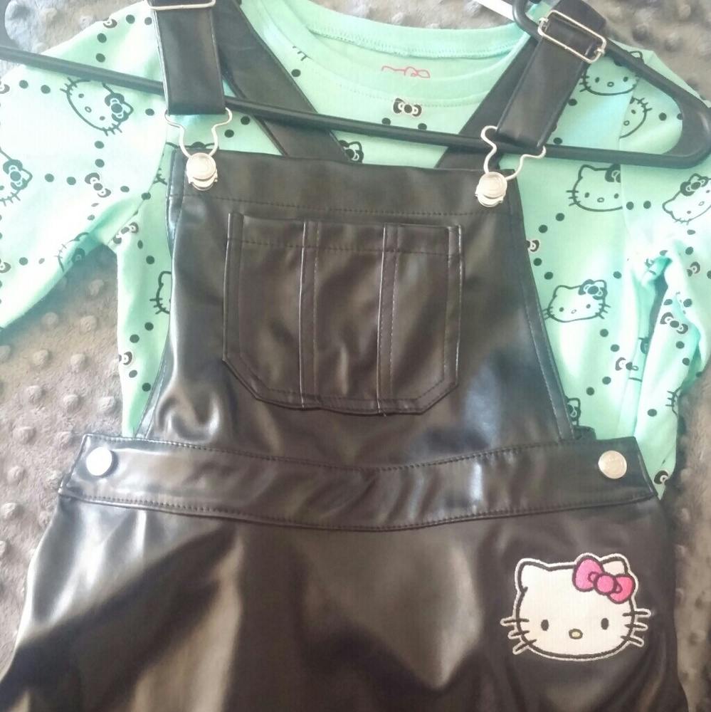 Girls faux leather dress with long sleeve