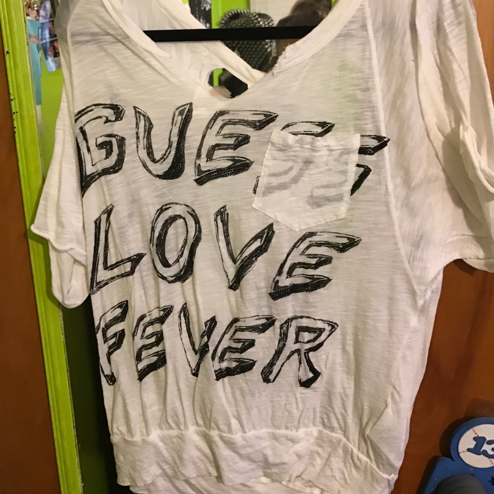 Guess tshirt