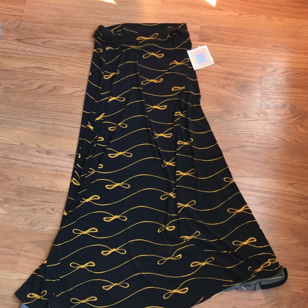 *NWT* Lularoe maxi skirt small