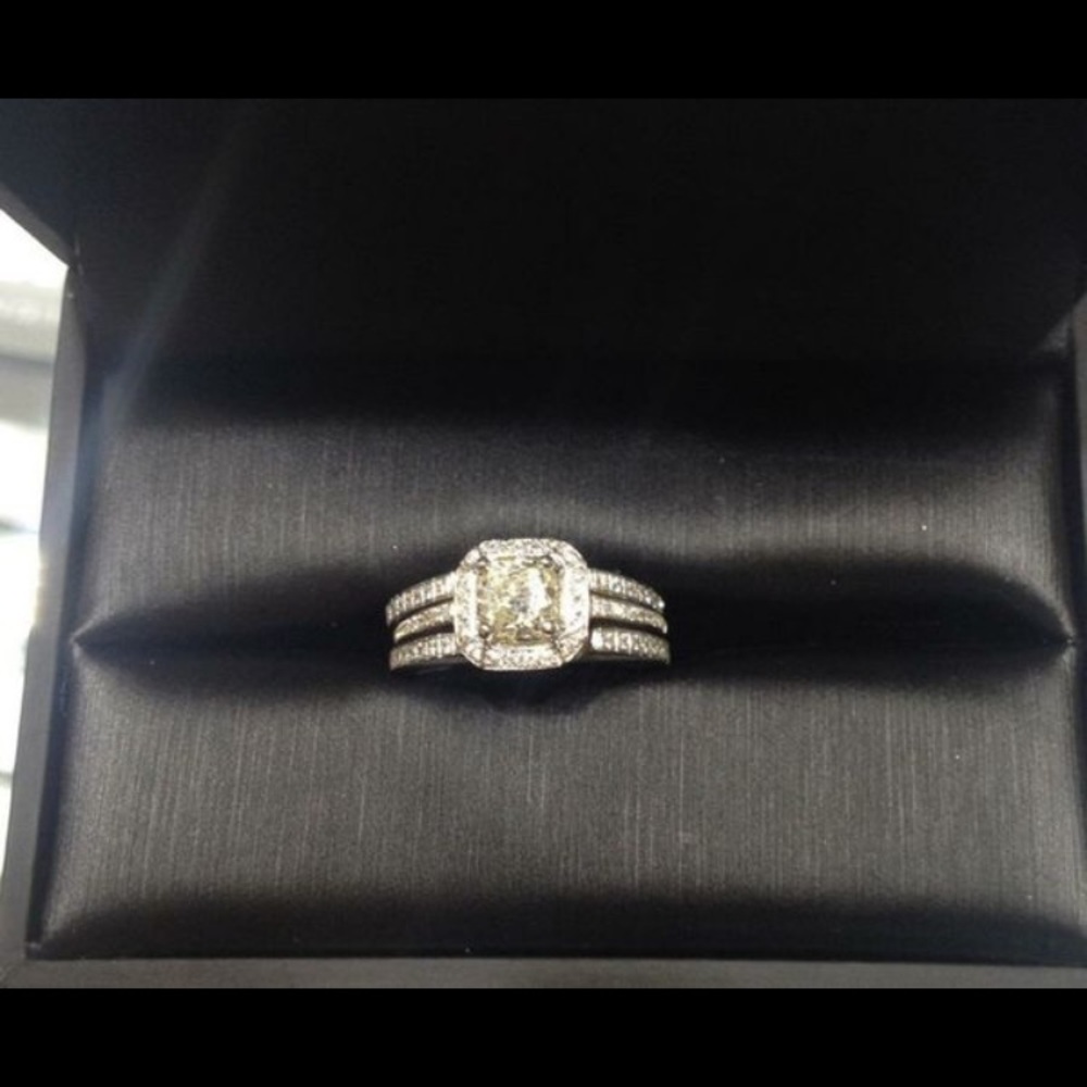Engagement ring with wedding bands