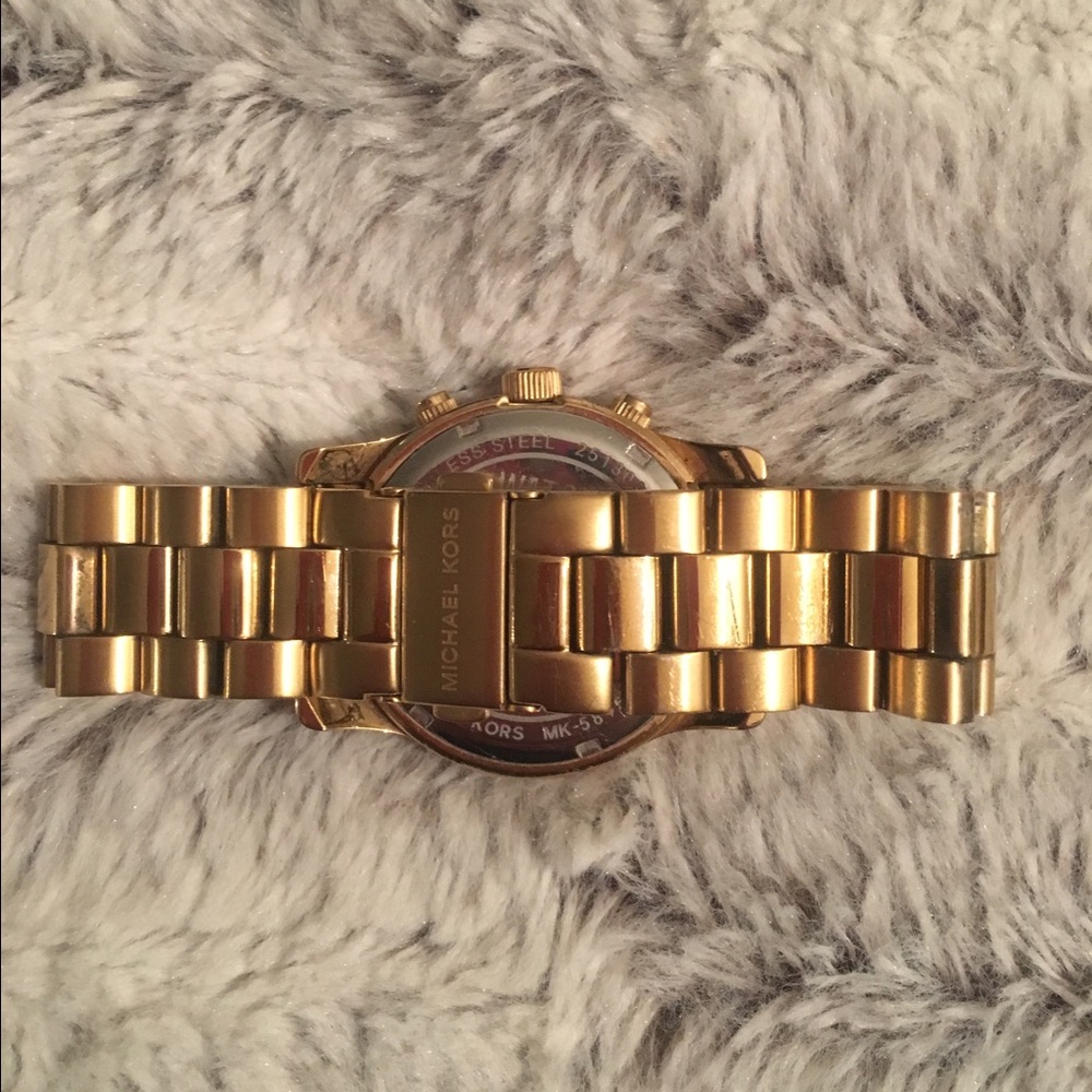 **SOLD LOCALLY ***MAKE AN OFFER!MICHAEL KORS WATCH - Picture 4 of 4