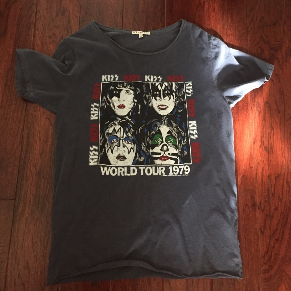 Kiss t shirt