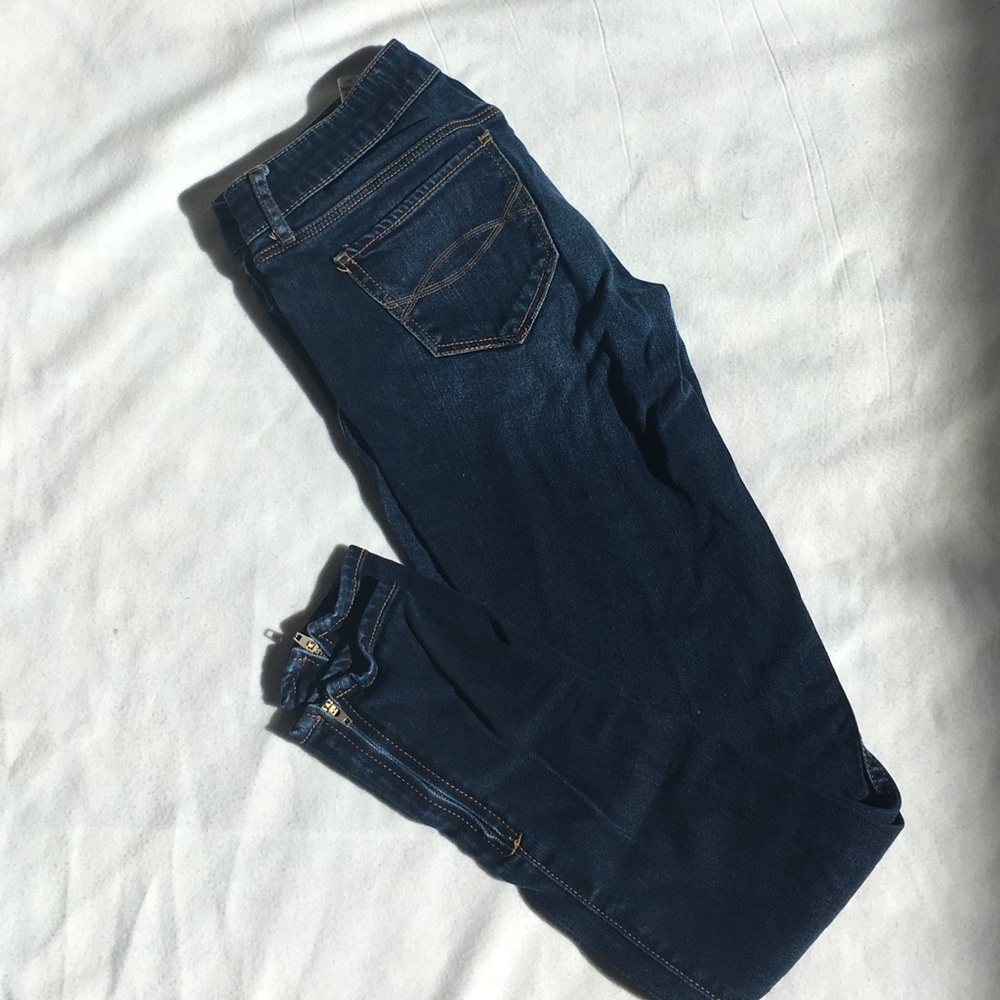 abercrombie & fitch dark jeggings with zip ankles