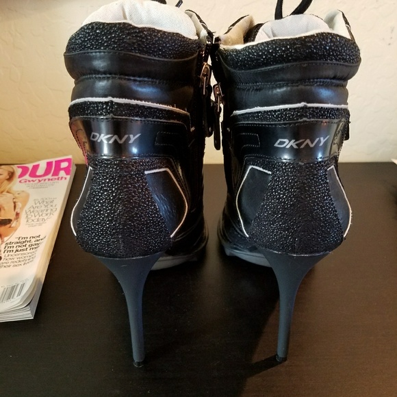 Black booties - Picture 3 of 4