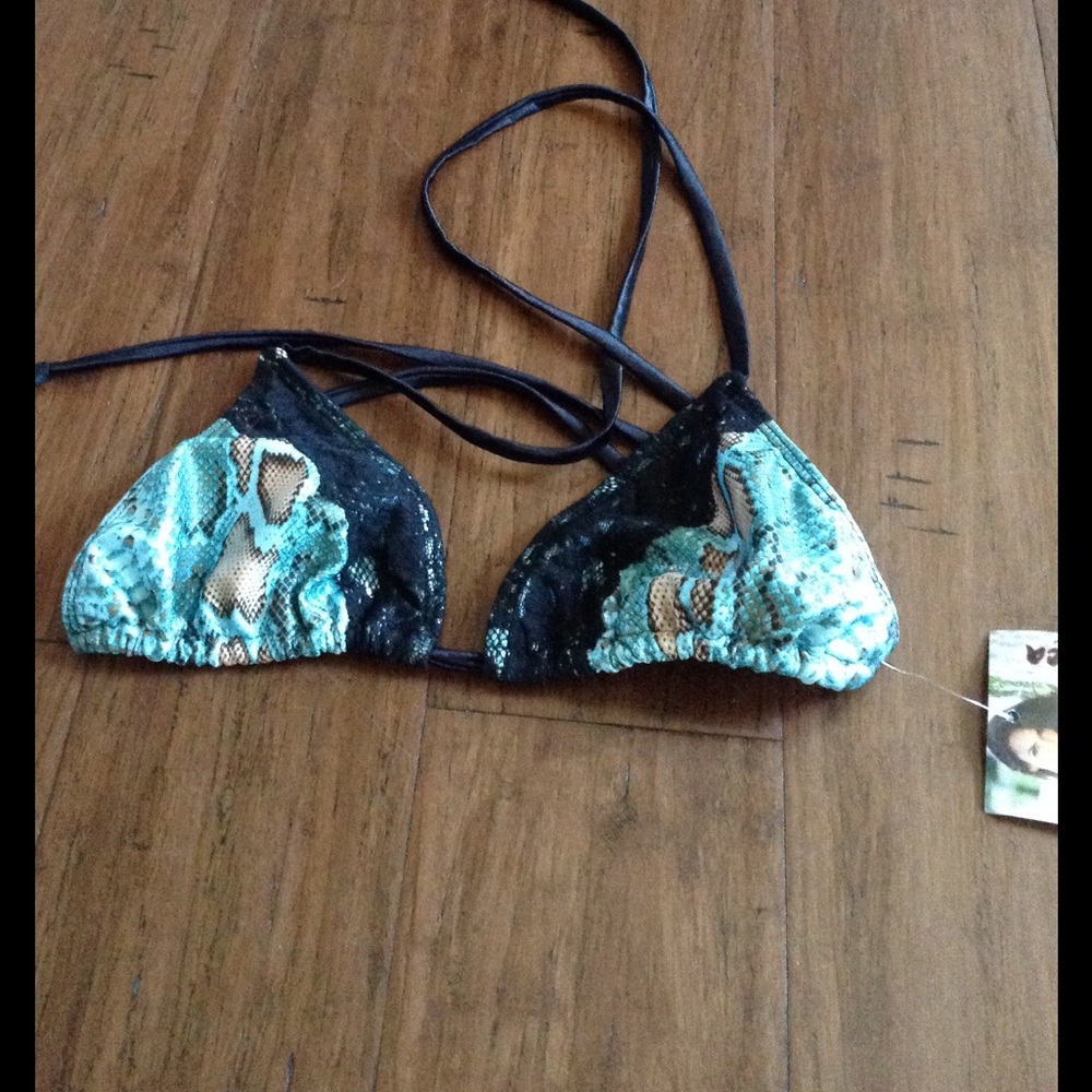 {CHICA RICA} Snake Print Top Sz L
