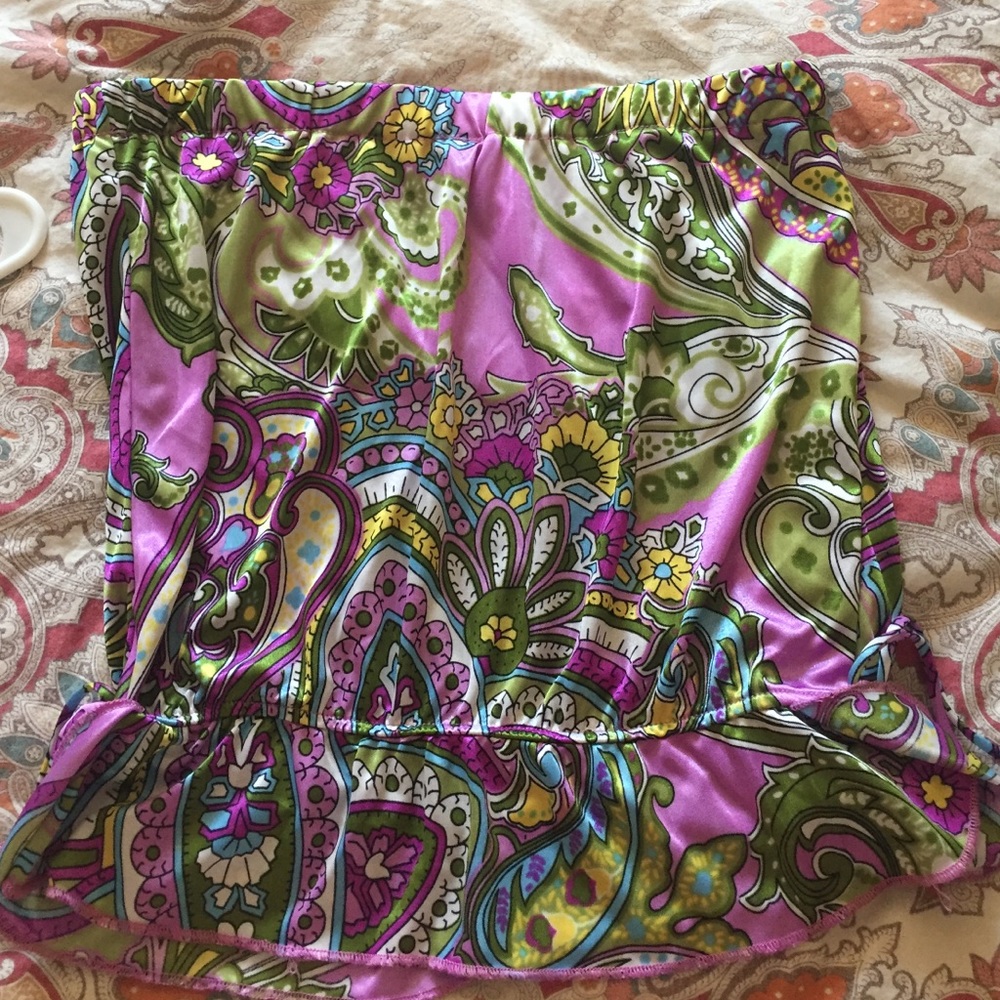 Spring Tube Top - Picture 2 of 4