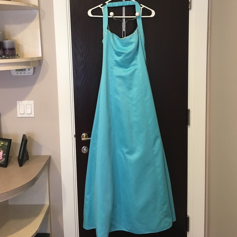 Baby blue prom dress! Brand new never worn!