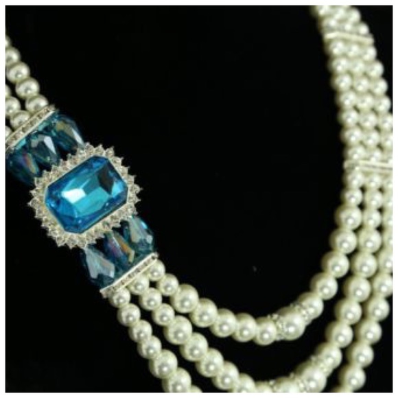 Elegant Pearl With Aqua Blue Crystal Necklace TS - Picture 5 of 5