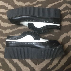 Two Tone Wing Tip Creepers Size 9
