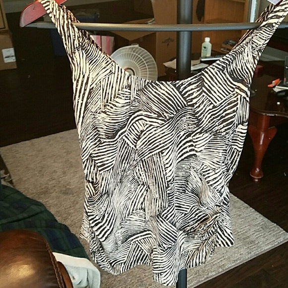 Urban outfitters Printed tank - Picture 1 of 3