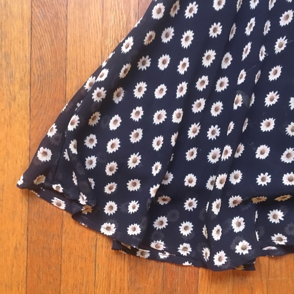 ❌donated❌ Floral pattern skater dress - Picture 4 of 7