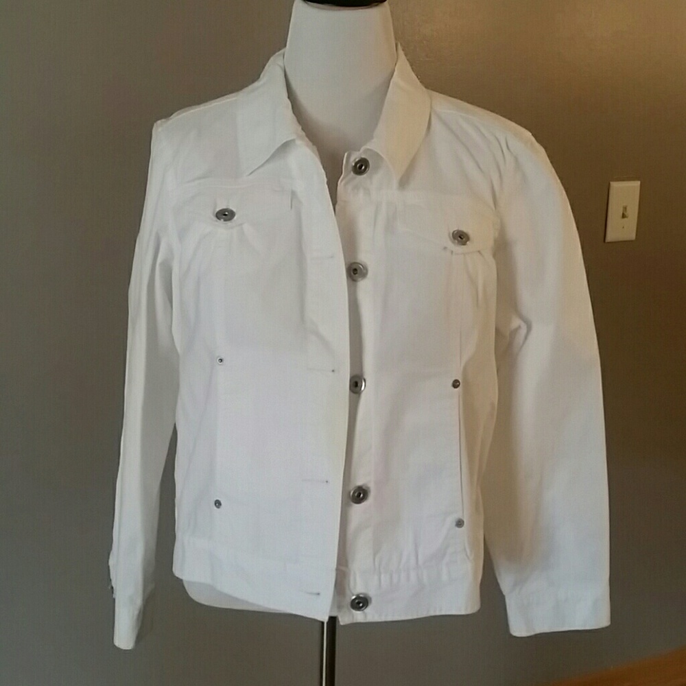 **SOLD** White cotton jacket
