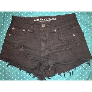 Black AEO shorts