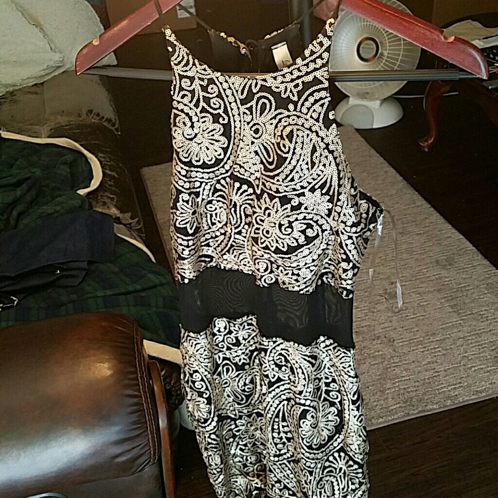 Forever 21 Gold and black dress with mesh