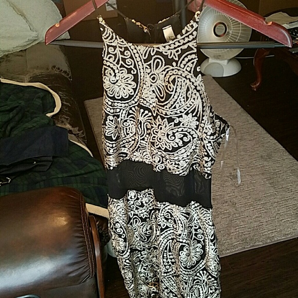 Forever 21 Gold and black dress with mesh - Picture 1 of 4