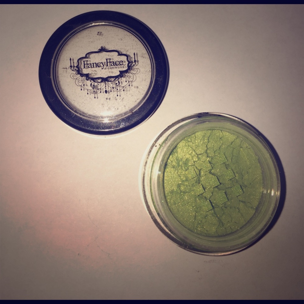 Fancy Face Cosmetics Hot Green Shimmer Eye Shadow