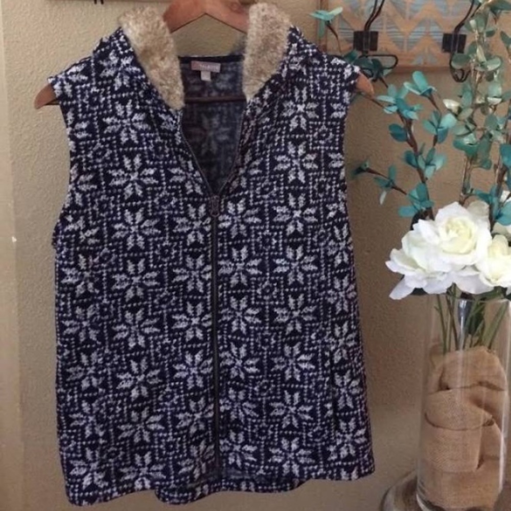 LAST CHANCE! Talbots Navy Vest Hooded Fur