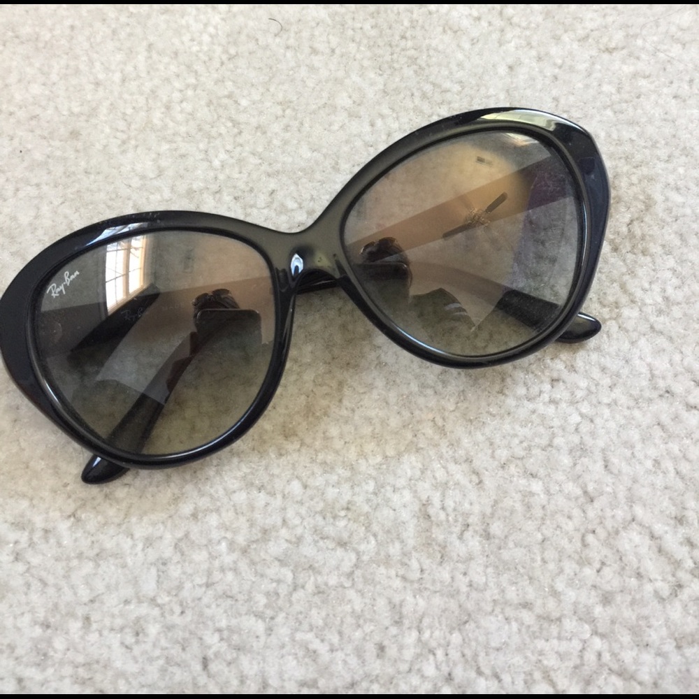 Ray Ban Cat Eye Sunglasses