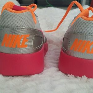 Girl's Nike