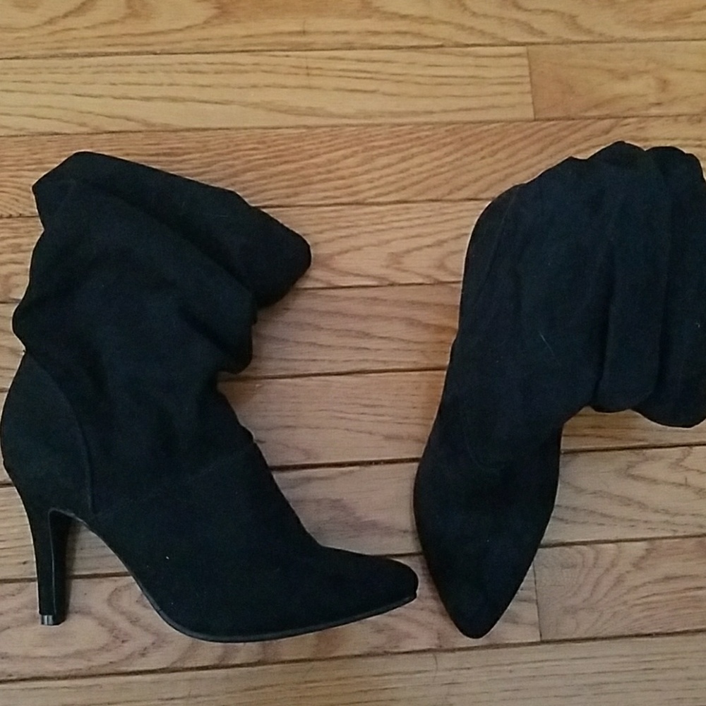 Heel boots