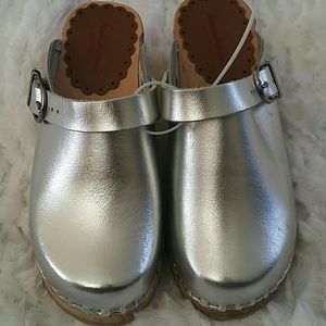 Hanna anderson girls clogs