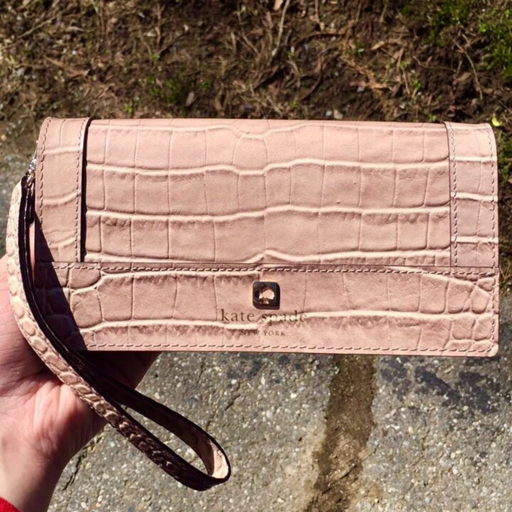 ✨Croco✨ Kate Spade Linney Rosy Beige Wallet✨ - Picture 2 of 8