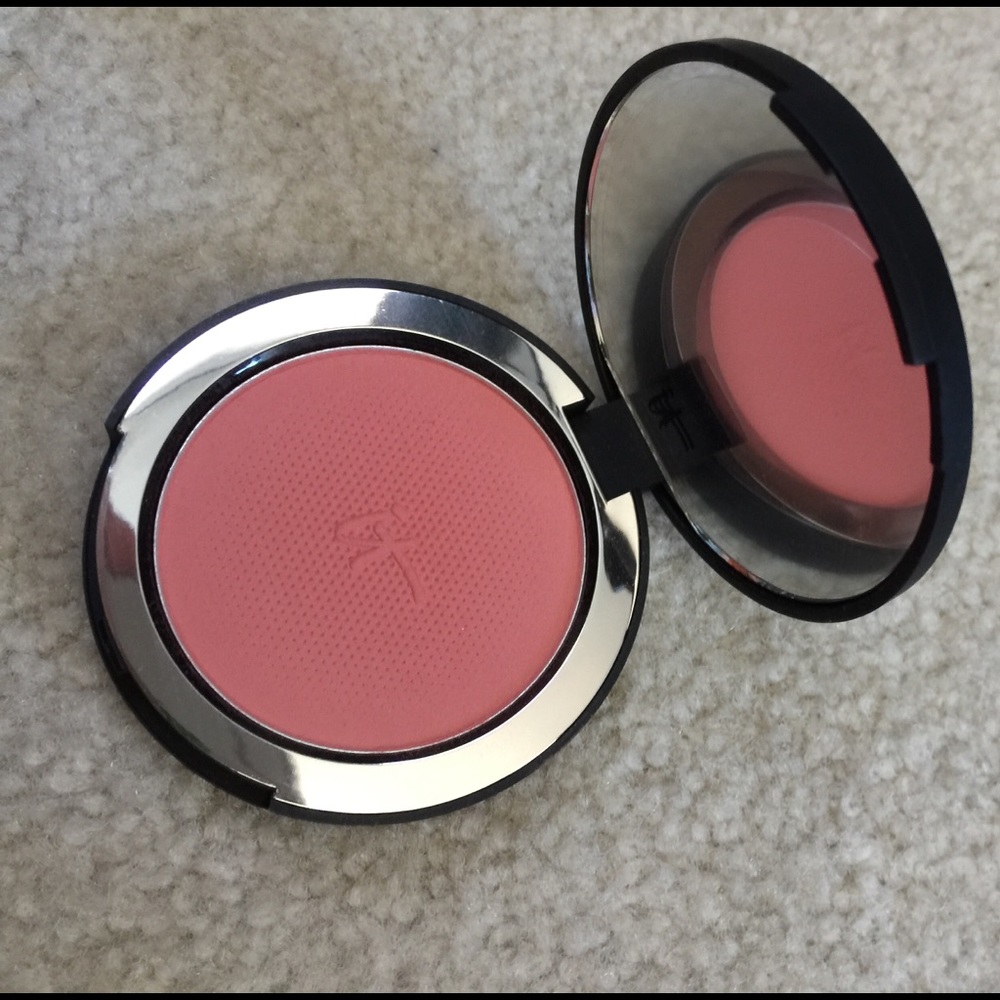 it Cosmetics bye bye pores blush