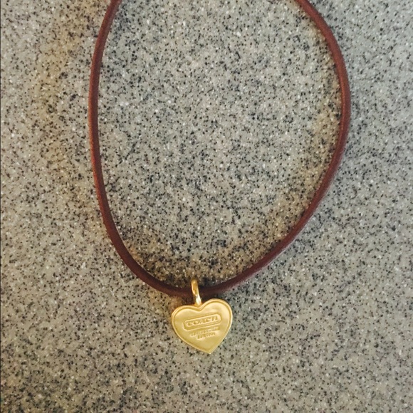 Vintage Coach Gold Heart Collar Necklace - Picture 2 of 3
