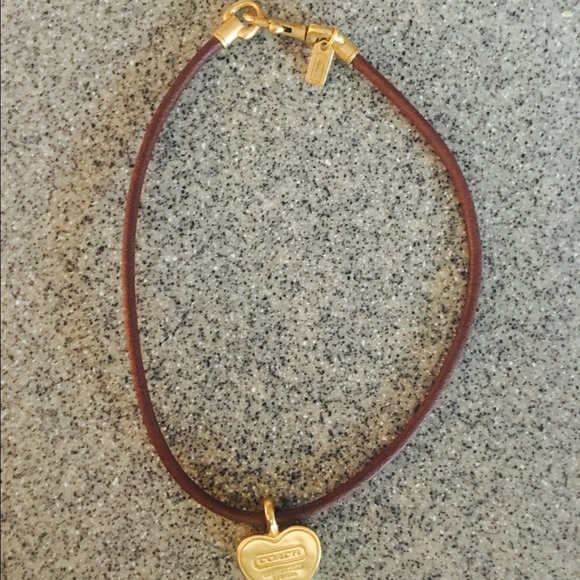 Vintage Coach Gold Heart Collar Necklace - Picture 3 of 3