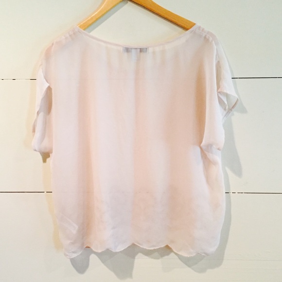 F21 Women's L Flow Cream Top - Picture 3 of 3