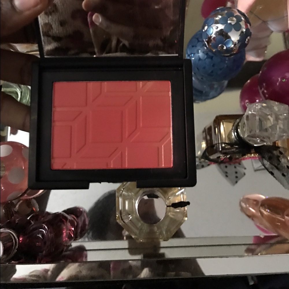 Nars blush limited edition "boys dont cry"