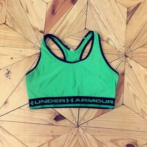 Green Under armour sports bra