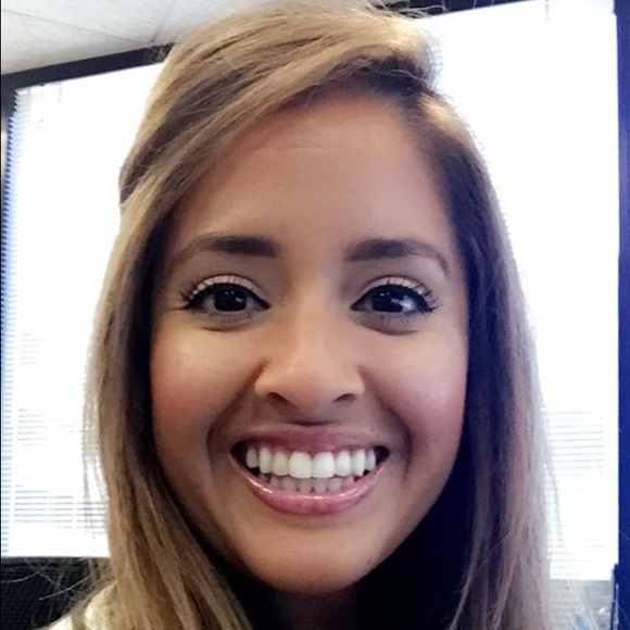 Meet your Posher, Joely - Picture 1 of 1