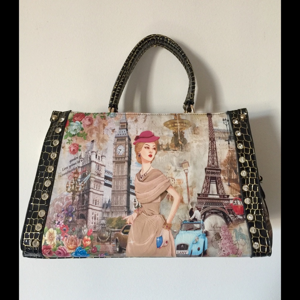 ⛔️SOLD⛔️ Paris theme Purse