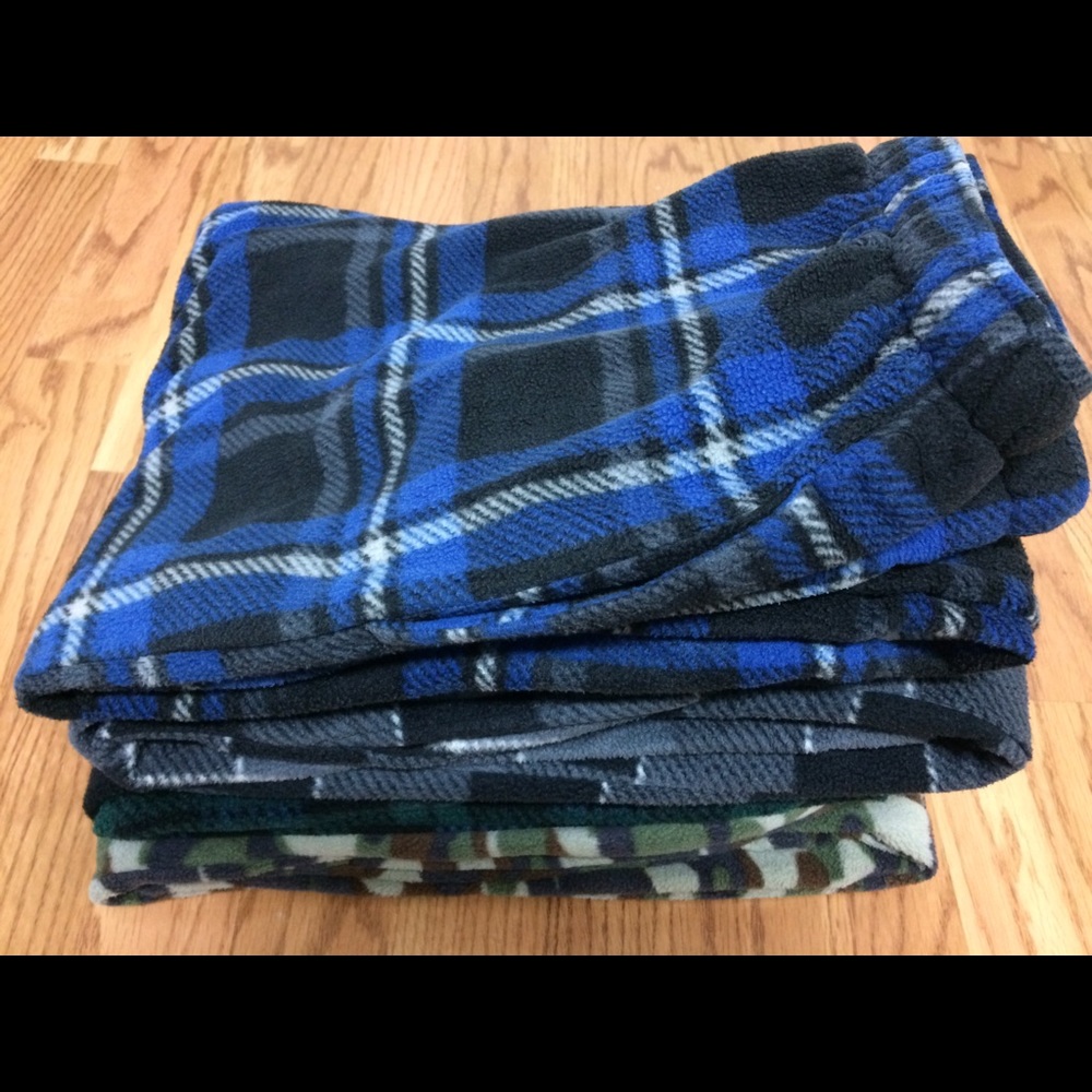 Set of 4! Perry Ellis Men sleep wear!