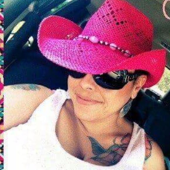 Meet your Posher, Christina - Picture 1 of 1