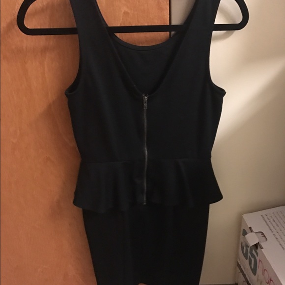 Black American Eagle peplum dress - Picture 2 of 3