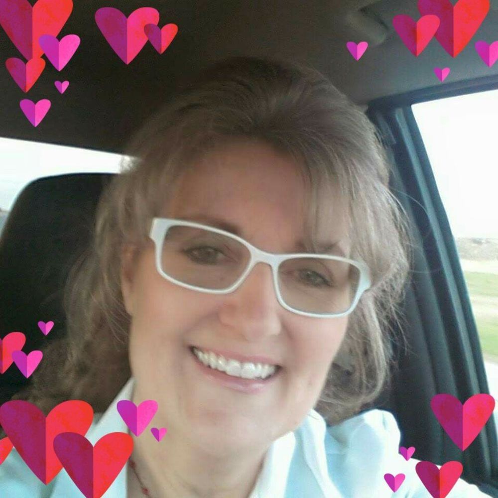 Meet your Posher, Debbie