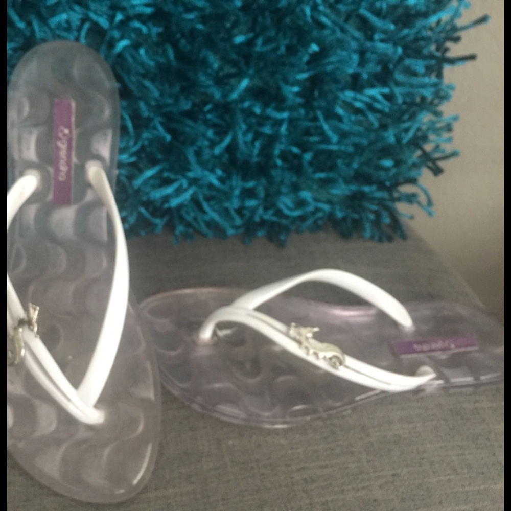 Size 8 jelly starfish sandals.