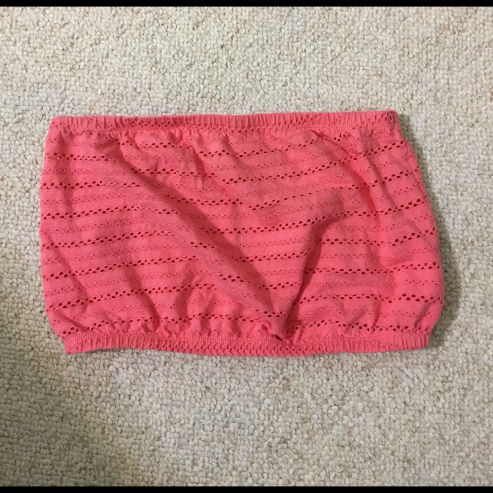 BEACHY strapless top