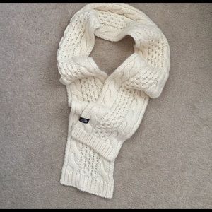North Face scarf
