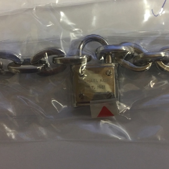 Michael Kors Silver Chain-Link PadLock Bracelet - Picture 4 of 4