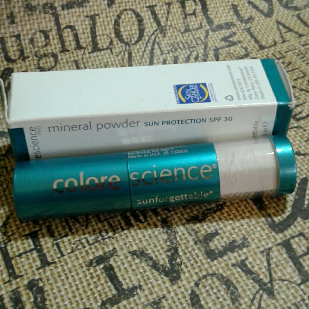 COLORESCIENCE mineral powder sun protection